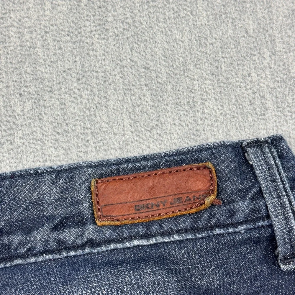 DKNY‎ Jeans Mens 32x32 Blue Denim Bleecker Straight Leg Dark Wash Casual Classic